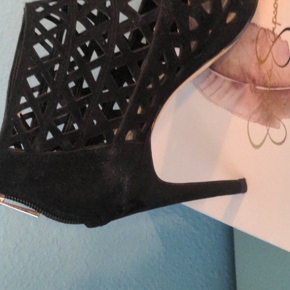 INC Cage Suede Stiletto Pump - Picture 4 of 4